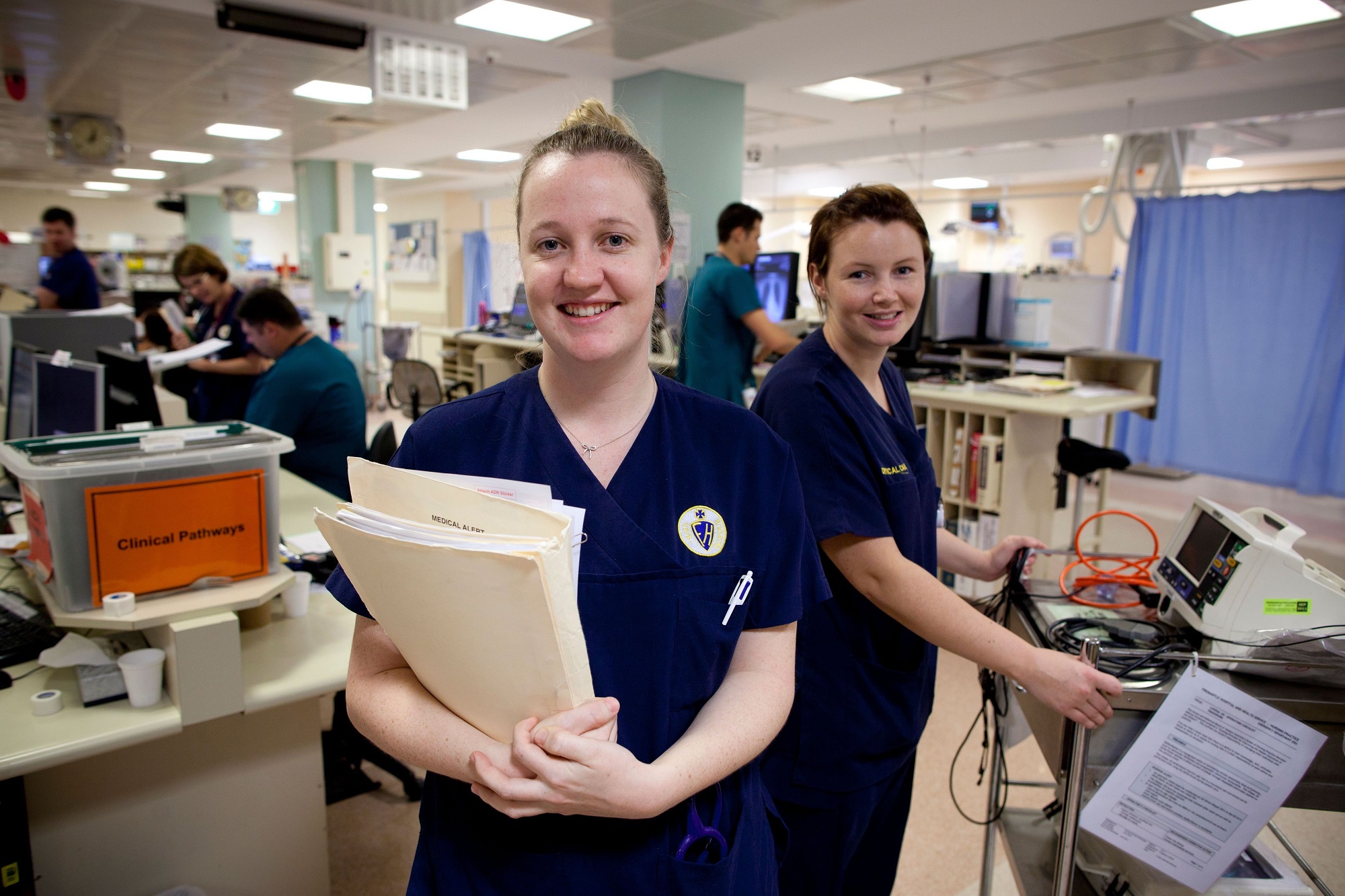2 nurses in a hospital ward